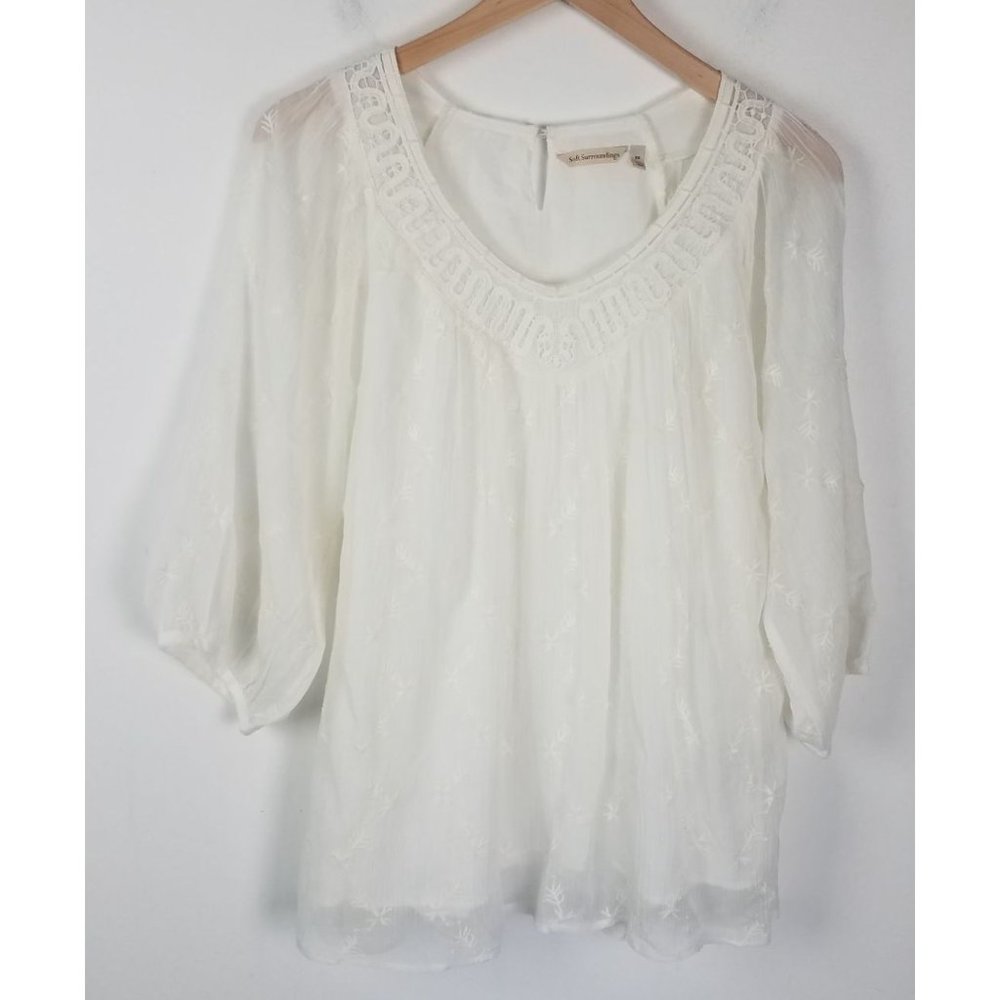 Soft Surroundings Sz. XS White Chiffon Embroidered Overlay 3/4 Sleeve Blouse